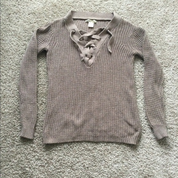 Sweater - Picture 14 of 14